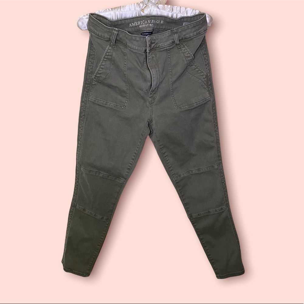 American Eagle Olive Jeans Cropped